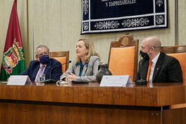 Encuentro con la Ministra de Economía Nadia Calviño en la Facultad de Ciencias Económicas y Empresariales de la Universidad de Málaga. Enero de 2022