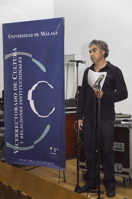 Presentación de videoclip y concierto del taller "1+1 Fusión Cultural Atalaya, 2ª Fase" por la Universidad de Málaga. Paraninfo. Abril de 2010