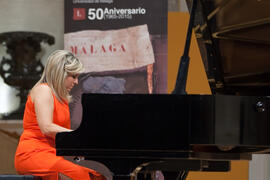 Concierto de Paula Coronas en homenaje a la Facultad de Económicas. Teatro María Cristina. Mayo de 2015