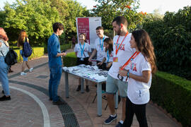 Stand "Puente con Corea". Welcome to UMA. Bienvenida a los alumnos de intercambio internacional de la Universidad de Málaga. Jardín botánico. Octubre de 2017