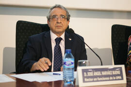 José Ángel Narváez. Entrega de premios en el Paraninfo de la Universidad de Málaga. Olimpiada Española de Economía, Fase Nacional. Junio de 2015
