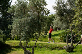 Jugada en el Campeonato Europeo de Golf Universitario en Antequera Golf. Antequera. Junio de 2019