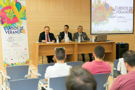 Mesa Redonda: “La perspectiva judicial en los procesos de externalización y reversión de servicios públicos”. Curso "La externalización y remunicipalización de los servicios públicos". Cursos de verano 2018 de la Universidad de Málaga. Marbella. Julio de 2018