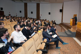 Carles Enrich Giménez. Presentación del proyecto "Nuevo acceso al centro histórico de Gironella". V Foro Arquia/Próxima 2016: Futuro Imperfecto. Paraninfo. Octubre de 2016