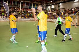 Saludo final. Partido Rusia contra Brasil. 14º Campeonato del Mundo Universitario de Fútbol Sala 2014 (FUTSAL). Antequera. Julio de 2014