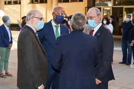 Momentos previos al acto de homenaje a los sanitarios en la Facultad de Medicina. Campus de Teatinos. Octubre de 2021