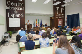 Intervención de un alumno del CIE-UMA en su graduación el Día del Español. Centro Internacional de Español de la Universidad de Málaga. Junio de 2016