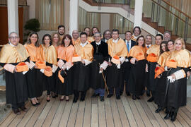 Fotografía de grupo tras la investidura como Doctor "Honoris Causa" de Manuel Molina Lozano por la Facultad de Turismo de la Universidad de Málaga. Rectorado. Abril 2016