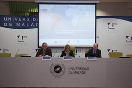 Mesa presidencial. Ceremonia de apertura del X Pleno del Consejo Universitario Iberoamericano (CUIB) de la Universidad de Málaga. Rectorado. Marzo de 2012