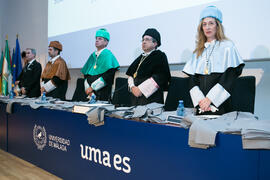 Mesa presidencial de la investidura de nuevos doctores por la Universidad de Málaga. Paraninfo. Marzo de 2017