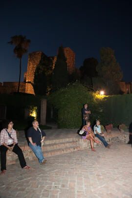 Visita nocturna tematizada a la Alcazaba. Olimpiada Española de Economía, Fase Nacional. Alcazaba de Málaga. Junio de 2015