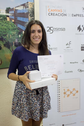 Patricia García, ganadora del concurso. Jornada de clausura del I Concurso de Creación de Empresas. Facultad de Ciencias Económicas y Empresariales. Málaga. Mayo de 2015
