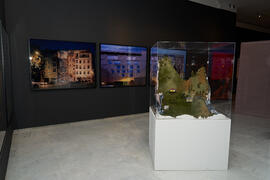 Obras de la exposición "Why not Korea?". Edificio del Rectorado de la Universidad de Málaga. Enero de 2022