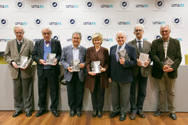 Foto de grupo. Presentación del libro "Celebración de París: Lugares y gentes". Edificio del Rectorado. Octubre de 2017