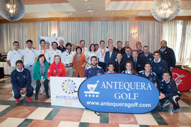 Foto de grupo tras la entrega de trofeos. Campeonato de España Universitario de Golf. Antequera. Abril de 2017