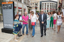 Inauguración de la exposición "Málaga, 50 años de la Facultad de Económicas". Calle Larios. Junio de 2015