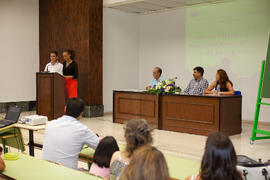 Intervención de los alumnos Valerio Ciruelo y Hazel Susan Harrison. Graduación en el CIE de la Universidad de Málaga. Centro Internacional de Español. Agosto de 2014