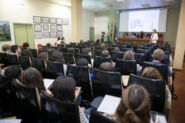 Intervención de Josefa García Mestanza. Mesa redonda "Emprendimiento femenino en la gastronomía". Seminario "Emprende 21". Facultad de Ciencias Económicas y Empresariales. Octubre de 2016