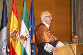 Investidura como Doctor "Honoris Causa" de D. Javier Aracil Santonja por la Escuela Técnica Superior de Ingeniería Industrial de la Universidad de Málaga. Rectorado. Diciembre de 2013
