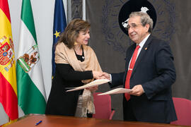 Firma del convenio de la Universidad de Málaga con el gobierno de Paraguay. Edificio del Rectorado. Diciembre de 2017