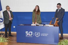 Toma de posesión de Carolina Jiménez Sánchez como profesora titular del Área de Derecho Internacional Público y Relaciones Internacionales de la Universidad de Málaga. Toma de posesión de nuevos catedráticos y profesores titulares de la Universidad de Málaga. Paraninfo. Noviembre de 2023