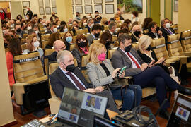 Asistentes al encuentro con la Ministra de Economía Nadia Calviño. Facultad de Ciencias Económicas y Empresariales. Enero de 2022