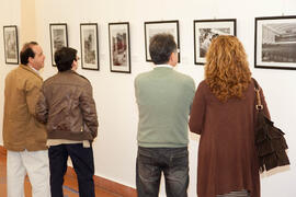 Inauguración de la exposición "Bienvenido-Arenas, imágenes de Málaga". Ateneo de Málaga. Mayo de 2012