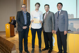 Entrega de becas. V Foro Arquia/Próxima 2016: Futuro Imperfecto. Paraninfo. Octubre de 2016