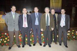 Foto de grupo. 2º Congreso Internacional de Actividad Físico-Deportiva para Mayores de la Universidad de Málaga. Palacio de Ferias y Congresos de Málaga. Marzo de 2007