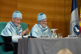 Miguel Sáenz Sagaseta y Brian Harris en su investidura como Doctores "Honoris Causa" por la Facultad de Filosofía y Letras de la Universidad de Málaga. Edificio del Rectorado. Febrero de 2020