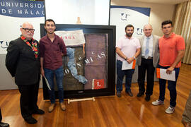 Entrega de premios del concurso por el cual se elige el logo del 50º Aniversario de la Facultad de Económicas. Rectorado. Junio de 2014