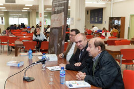 Presentación del libro de actas de las VIII Jornadas de Seguridad, Defensa y Cooperación. Facultad de Ciencias Económicas y Empresariales. Abril de 2015