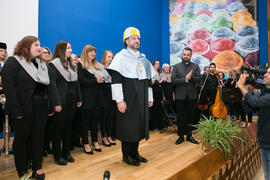 Coro Oficial de la UMA, Orquesta Málaga Camerata y Carlos Álvarez Rodríguez tras su investidura como Doctor "Honoris Causa" por la Facultad de Filosofía y Letras de la Universidad de Málaga. Paraninfo. Mayo de 2018