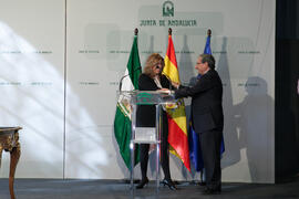 Susana Díaz y José Ángel Narváez en su toma de posesión como Rector de la Universidad de Málaga. Palacio de San Telmo, Sevilla. Enero de 2016