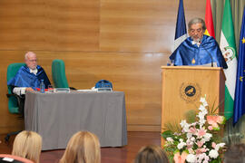 José Ramón Ramos en la investidura como Doctor "Honoris Causa" de Antonio Luque por la Facultad de Ciencias de la Universidad de Málaga. Edificio del Rectorado. Octubre de 2016