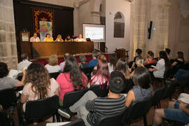 Mesa redonda: "Nuevas formas en el tratamiento de noticias. Valores y comunicación", en el curso "Información y Comunicación". Cursos de Verano de la Universidad de Málaga. Ronda. Julio de 2018