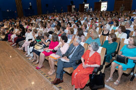 Asistentes a la graduación y clausura del curso del Aula de Mayores de la Universidad de Málaga. Paraninfo. Junio de 2019