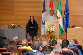 Juan Antonio García Galindo en la investidura como Doctores "Honoris Causa" de Michelle Mattelart y Armand Mattelart por la Facultad de Ciencias de la Comunicación de la Universidad de Málaga. Rectorado. Abril de 2014