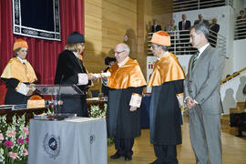 Investidura como Doctor "Honoris Causa" de D. Juan Jiménez Aguilar por la Universidad de Málaga. Facultad de Derecho. Junio de 2010
