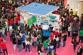 Estand de la Facultad de Ciencias de la Educación. Jornadas de Puertas Abiertas de la Universidad de Málaga. Complejo Polideportivo Universitario. Abril de 2016