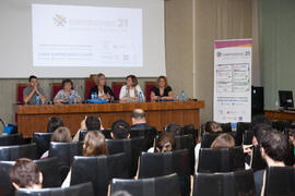 Mesa redonda "Emprendimiento femenino en la gastronomía". Seminario "Emprende 21". Facultad de Ciencias Económicas y Empresariales. Octubre de 2016