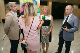 María Ángeles Muñoz atiende a los medios de comunicación. Inauguración de los Cursos de Verano de la Universidad de Málaga. Marbella. Julio de 2018