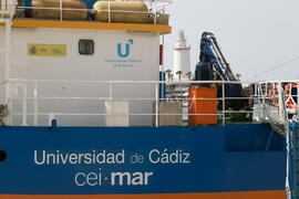 Buque de investigación UCADIZ. Presentación del I curso de verano "Mares de Andalucía". Puerto de Málaga. Julio de 2018