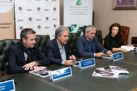 Juan Antonio García Galindo presenta el número 6 de la revista TSN (Transatlantic Studies Network). Edificio del Rectorado. Noviembre de 2019
