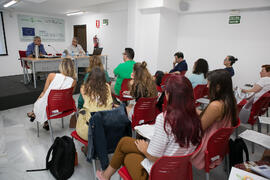 Taller «La intervención del comité de Derechos del niño en defensa de los menores migrantes». Curso "La inmigración de personas vulnerables". Cursos de Verano de la Universidad de Málaga. Vélez-Málaga. Julio de 2019