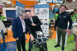 José Ángel Narváez en el estand de Ingenierías Industriales. Jornadas de Puertas Abiertas de la Universidad de Málaga. Complejo Polideportivo Universitario. Abril de 2018