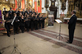 Concierto de Navidad de la Coral Sancti Petri homenaje a la Facultad de Económicas. Iglesia de los Mártires. Diciembre de 2015