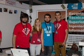 Estand de la Escuela Técnica Superior de Ingeniería Informática. Jornadas de Puertas Abiertas de la Universidad de Málaga. Complejo Polideportivo Universitario. Abril de 2015