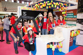 Estand de la Escuela Técnica Superior de Arquitectura. Jornadas de Puertas Abiertas de la Universidad de Málaga. Complejo Polideportivo Universitario. Abril de 2016