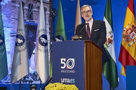 Discurso de Miguel Porras. Imposición de la Medalla de Oro de la Universidad de Málaga a Junta de Andalucía, Diputación Provincial de Málaga y Ayuntamiento de la capital. Paraninfo. Noviembre de 2023